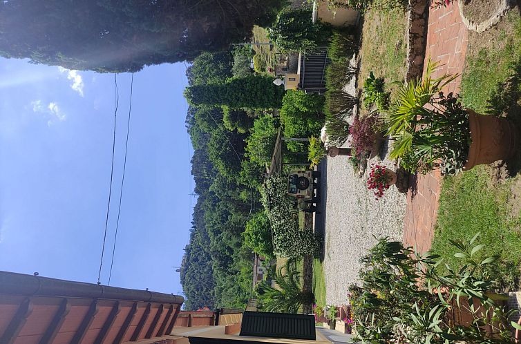 Vakantiehuis Villa mit schönem Gartne und Sonnenterrasse