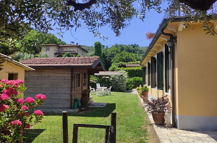 Vakantiehuis Villa mit schönem Gartne und Sonnenterrasse