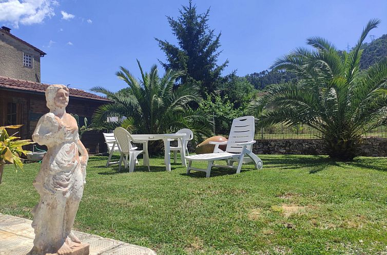 Vakantiehuis Villa mit schönem Gartne und Sonnenterrasse