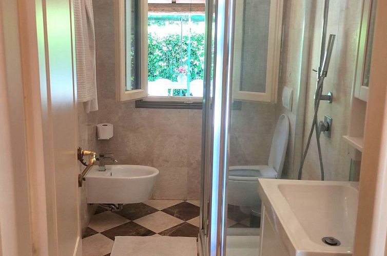 Vakantiehuis Villa mit schönem Gartne und Sonnenterrasse