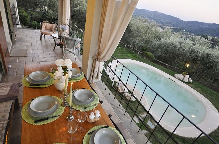 Vakantiehuis Villa mit Garten, Grill und Terrasse