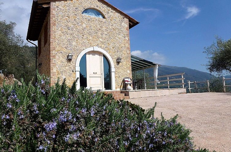 Vakantiehuis Rustico in schöner,ruhiger Lage mit Privatpool