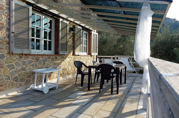 Vakantiehuis Rustico in schöner,ruhiger Lage mit Privatpool