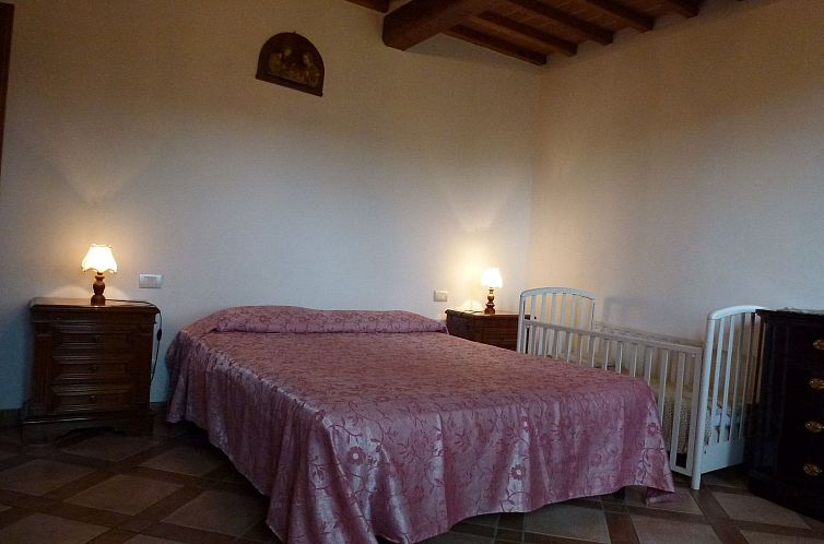 Vakantiehuis Rustico mit schönem Garten.