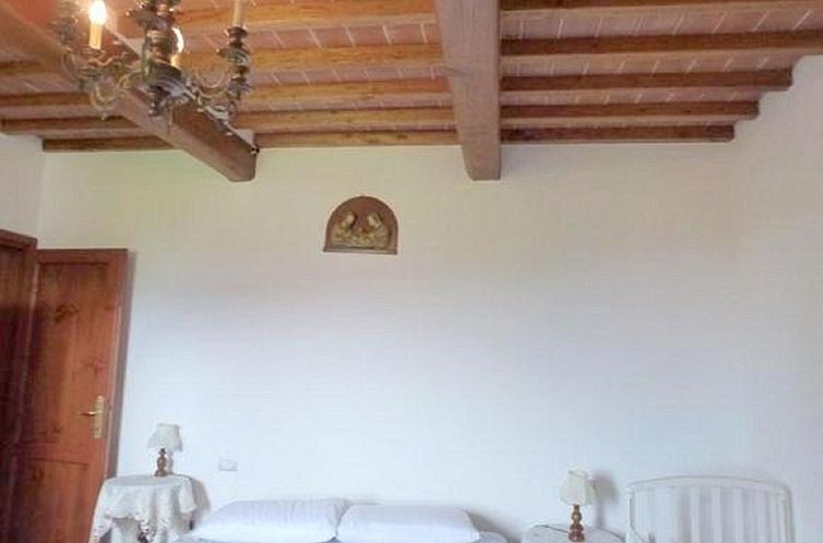Vakantiehuis Rustico mit schönem Garten.
