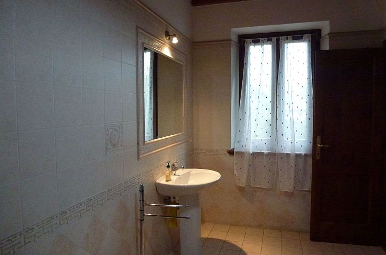 Vakantiehuis Rustico mit schönem Garten.