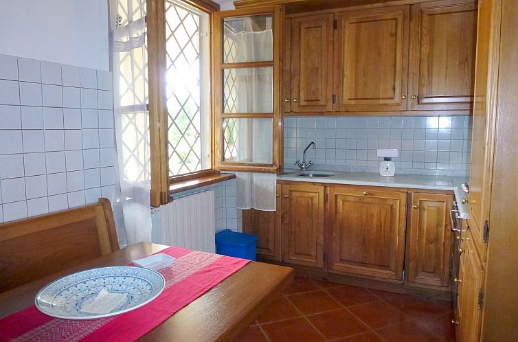 Vakantiehuis Tolles Ferienhaus in Camaiore mit Privatem Pool