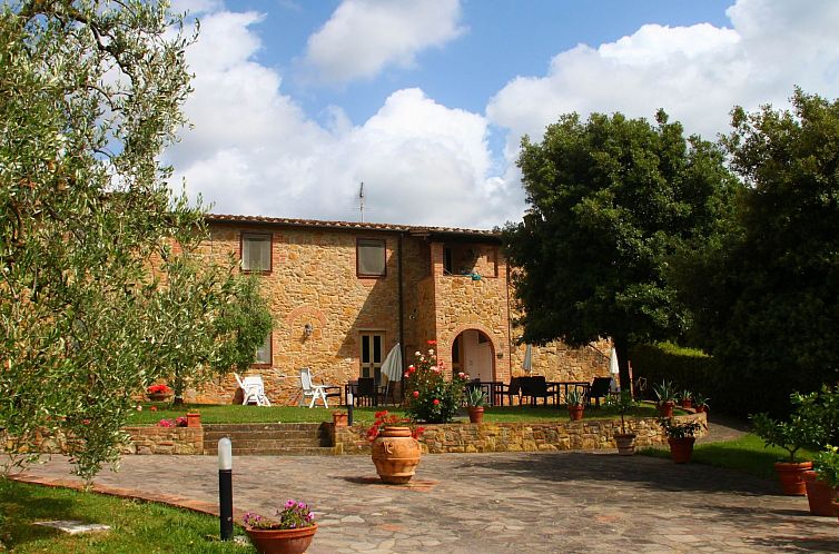 Appartement "Collelungo" mit Pool