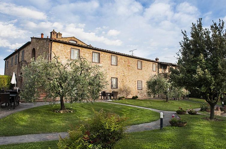 Appartement "Collelungo" mit Pool