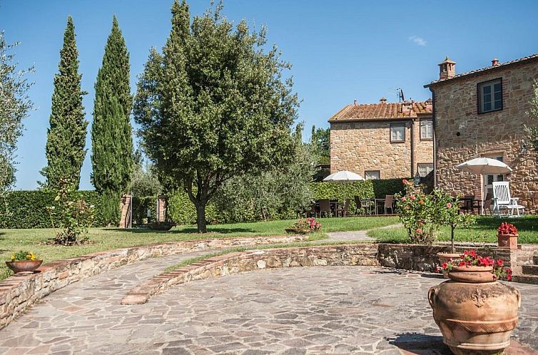 Appartement "Collelungo" mit Pool