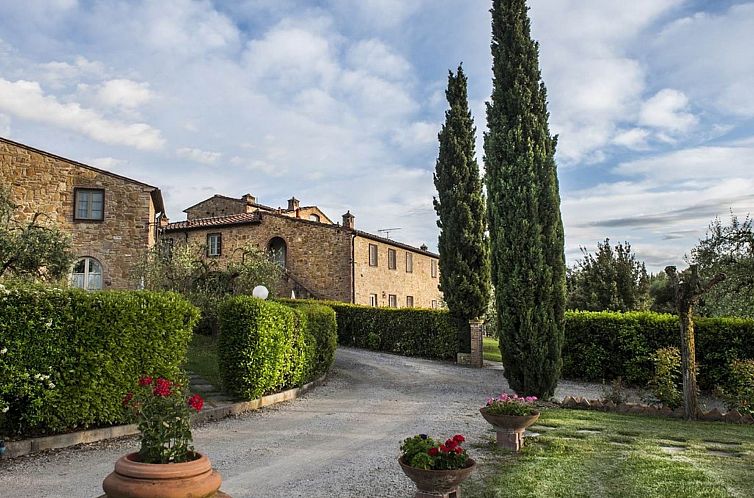 Appartement "Collelungo" mit Pool