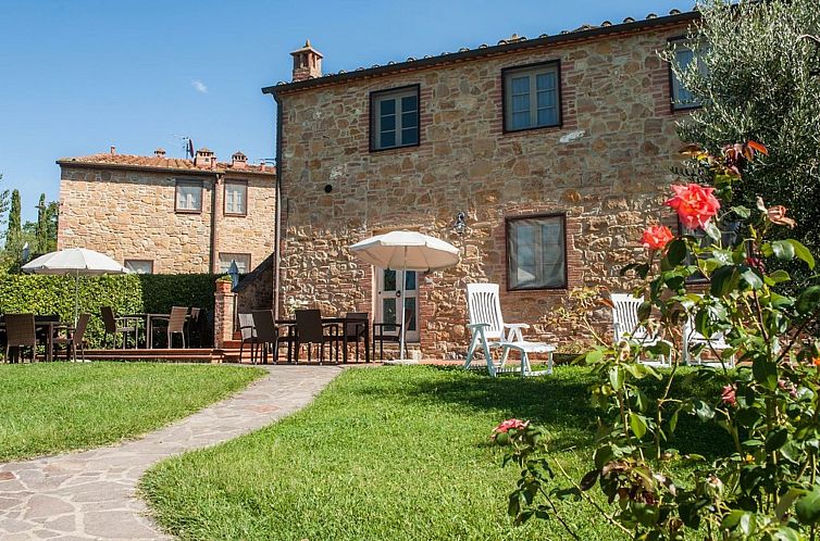 Appartement "Collelungo" mit Pool