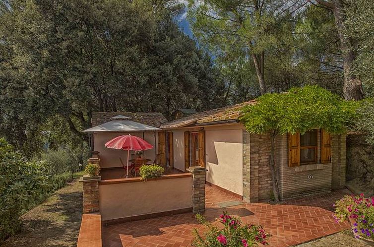 Appartement Dante Leccino' Wohnung mit Gemeinschaftspool