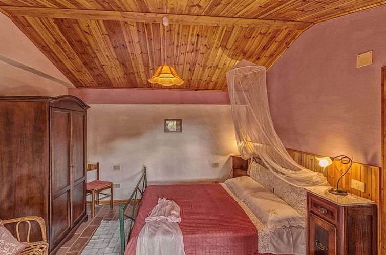 Appartement Dante Leccino' Wohnung mit Gemeinschaftspool