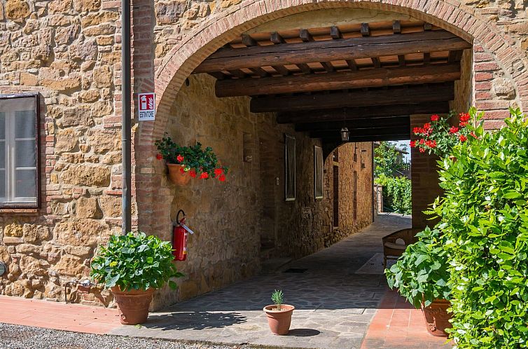 Appartement Vier-Zimmer-Wohnung Collelungo mit 1 Badezimmer