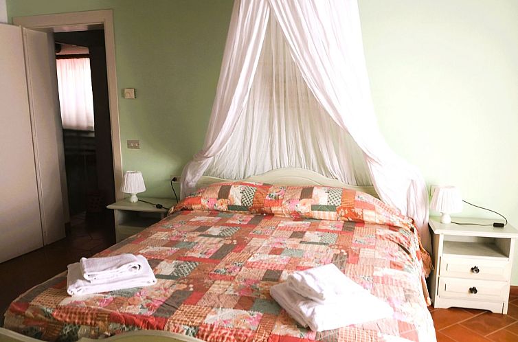 Appartement Vier-Zimmer-Wohnung Collelungo mit 1 Badezimmer