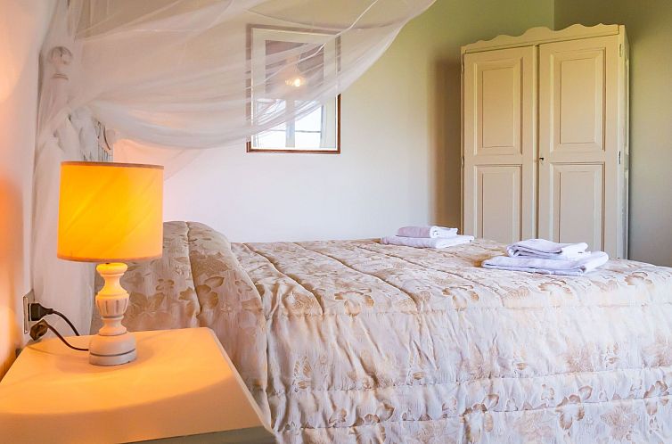 Appartement Vier-Zimmer-Wohnung Collelungo mit 1 Badezimmer