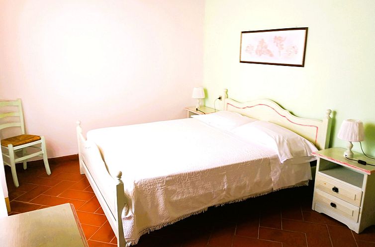 Appartement Vier-Zimmer-Wohnung Collelungo mit 1 Badezimmer