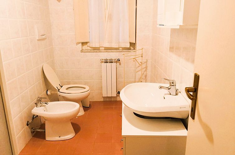 Appartement Vier-Zimmer-Wohnung Collelungo mit 1 Badezimmer