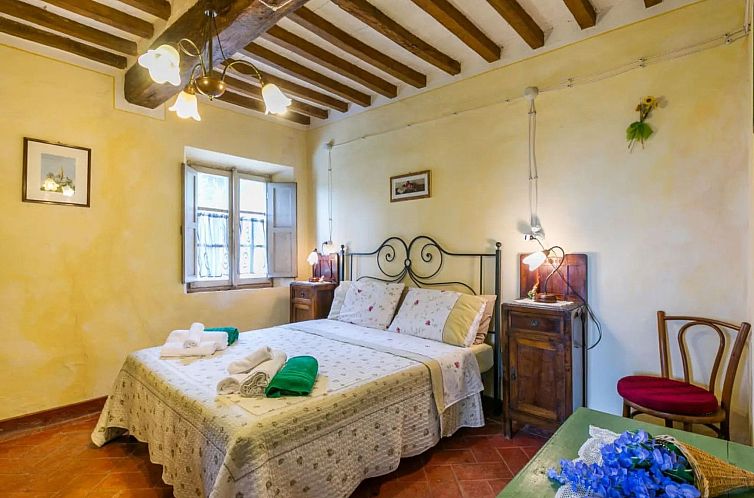 Appartement Vier-Zimmer-Wohnung 3 Bäder mit Schwimmbad zur 