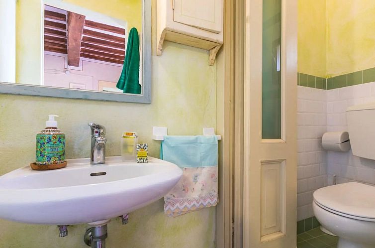 Appartement Vier-Zimmer-Wohnung 2 Bäder mit Schwimmbad zur 