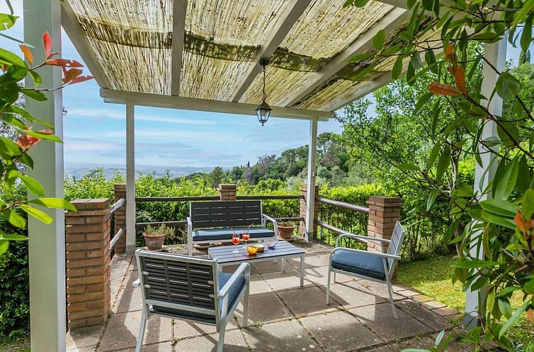 Appartement Zweizimmerwohnung mit Schwimmbad und Garten zur 