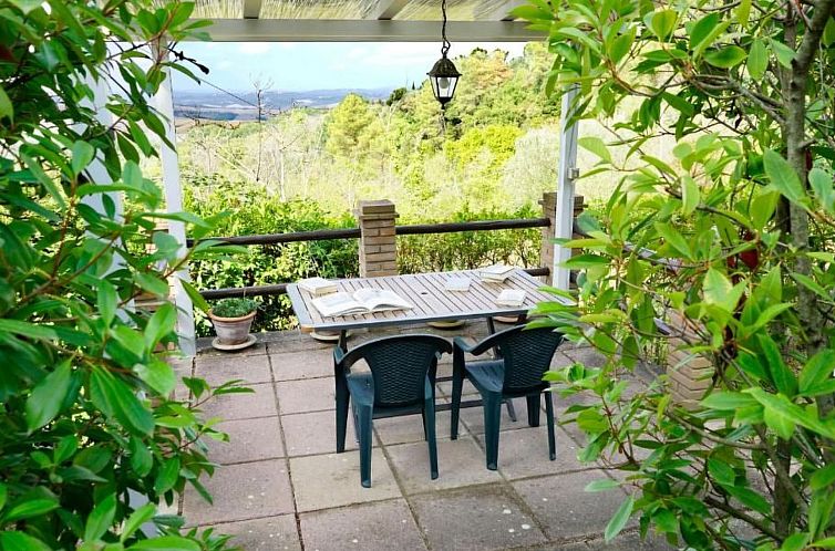 Appartement Zweizimmerwohnung mit Schwimmbad und Garten zur 