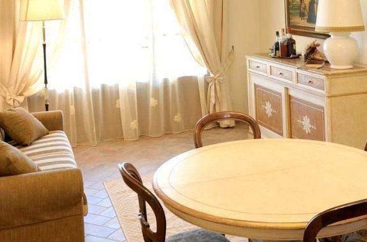 Appartement Wohnung La Spiga mit Garten und Terrasse