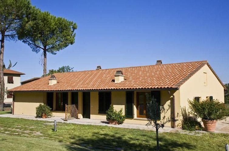 Appartement Wohnung La Spiga mit Garten und Terrasse