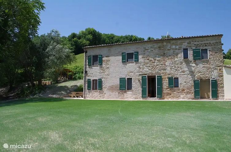 Casa Brizzi te Montesecco (Pergola)