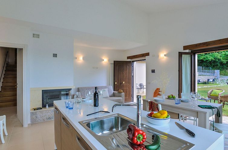 Vakantiehuis Acquanera - Marcheholiday, mit privatem Pool