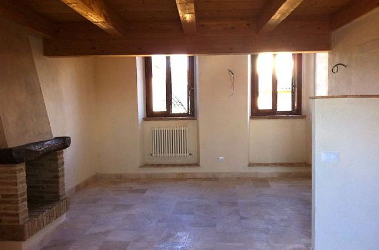 Vrijstaande woning in Todi
