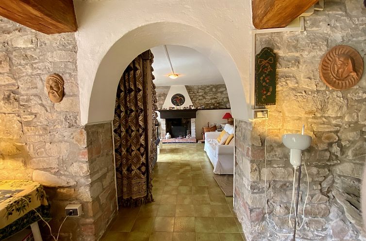 Vrijstaande woning in Todi