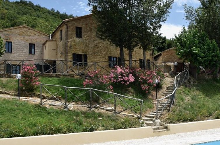 Vrijstaande woning in Serra San Quirico
