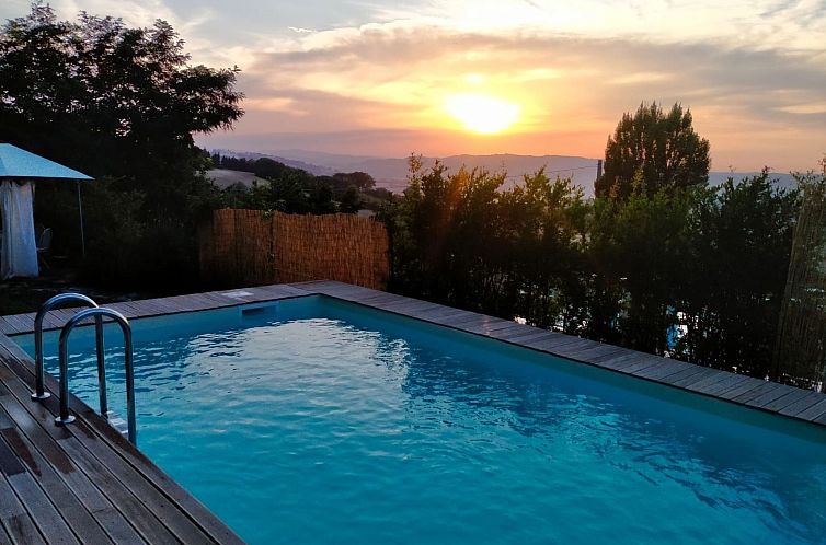 Guest house 09611701 - Apartment Umbria / Marché - Appartement Loft in Panoramavilla, Park, Schwimmbad, Meer, W