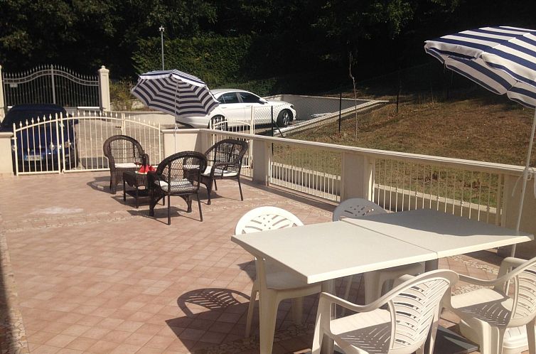 Appartement Loft in Panoramavilla, Park, Schwimmbad, Meer, W