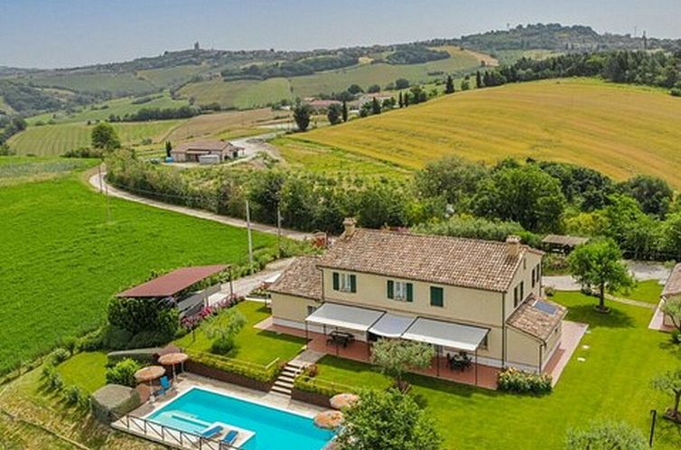 Vrijstaande woning in Barchi