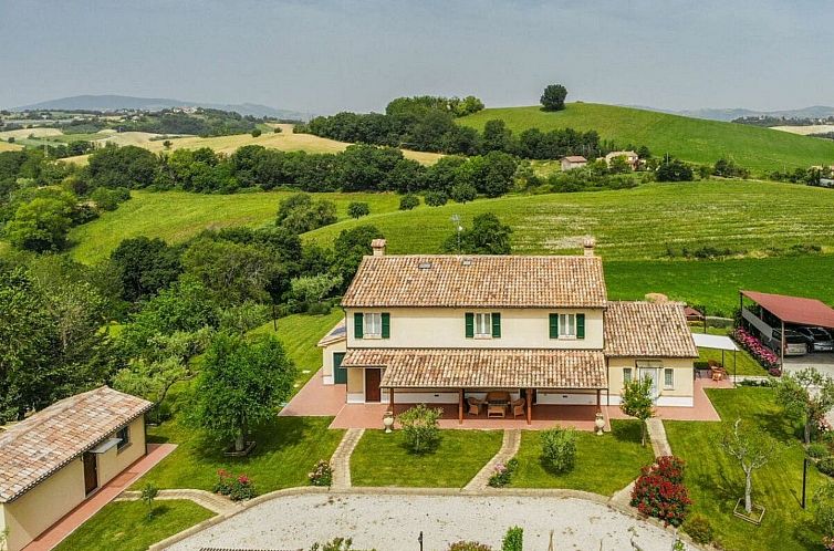 Vrijstaande woning in Barchi