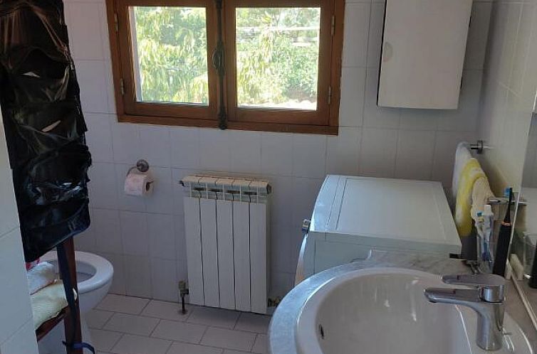 Vrijstaande woning in Barchi