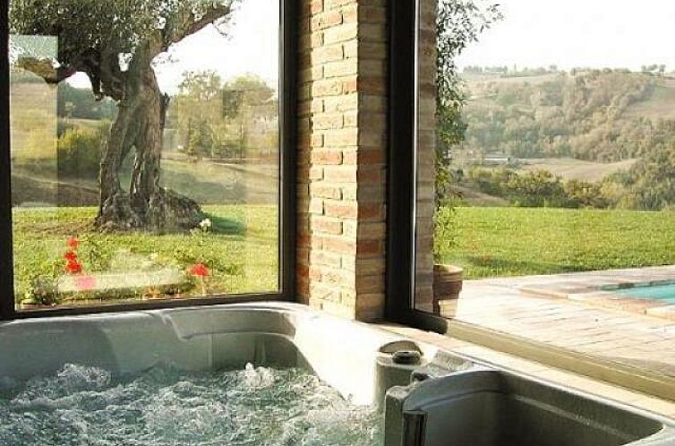 Vrijstaande woning in Gualdo Tadino, Nocera Umbra