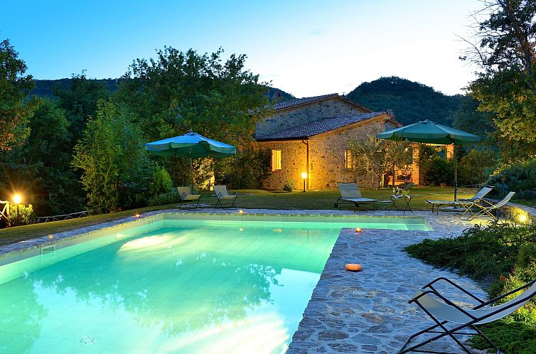 Vakantiehuis Privates Poolhaus im grünen Herzen von Umbrien