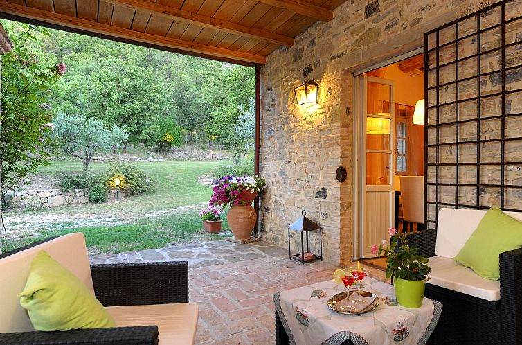 Vakantiehuis Privates Poolhaus im grünen Herzen von Umbrien