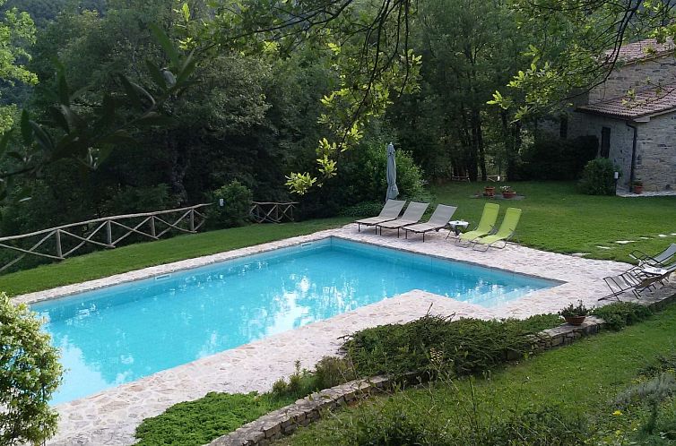 Vakantiehuis Privates Poolhaus im grünen Herzen von Umbrien