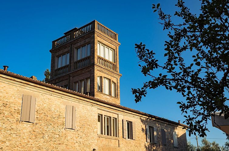 Appartement In einem Bauernhaus in den Hügeln, mit Garten u