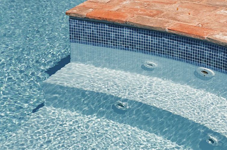 Appartement Mit Mezzanin und Schwimmbad, in einem Bauernhaus