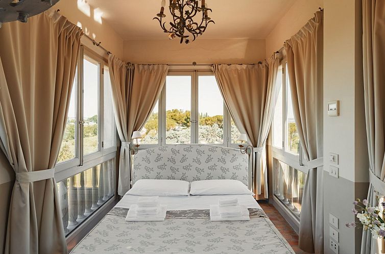 Unterkunft 09615019 - Appartement Umbrien / Marken - Appartement Wohnung in einem Turm mit Aussicht