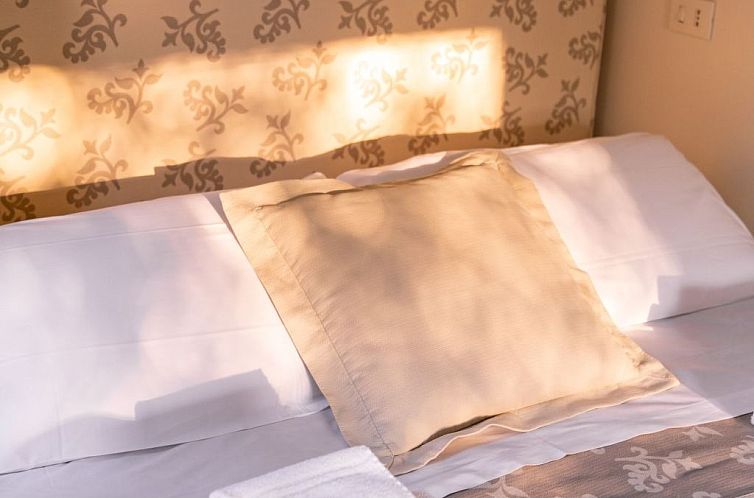 Appartement Studio-Apartment mit Sommerpool, Garten und Auss