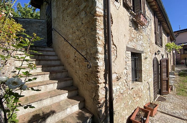 Geschakelde woning in Spoleto