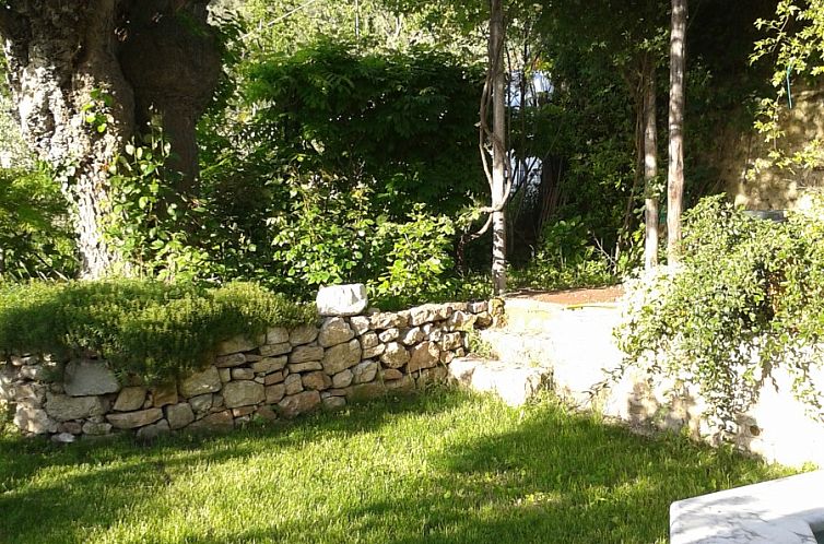Geschakelde woning in Spoleto