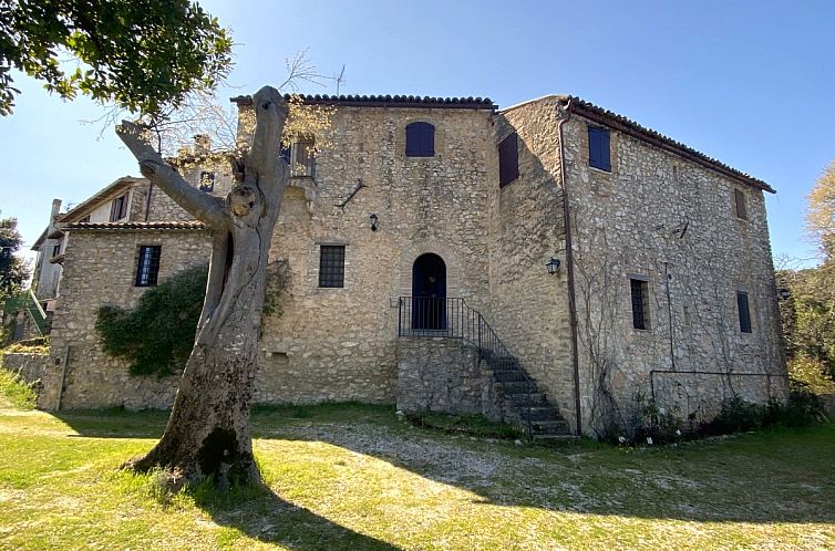 Vrijstaande woning in Spoleto